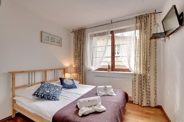 APARTMENT ONE BEDROOM