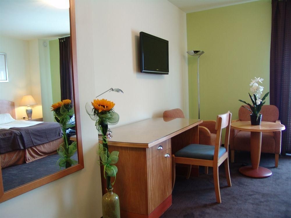 Green Energy Rooms2