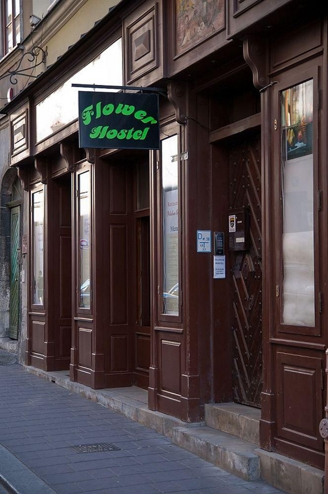 Flower Hostel4