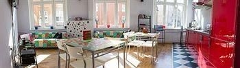 Retro Hostel4