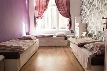 Retro Hostel1
