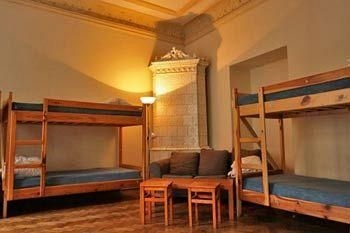 Dizzy Daisy Hostel2