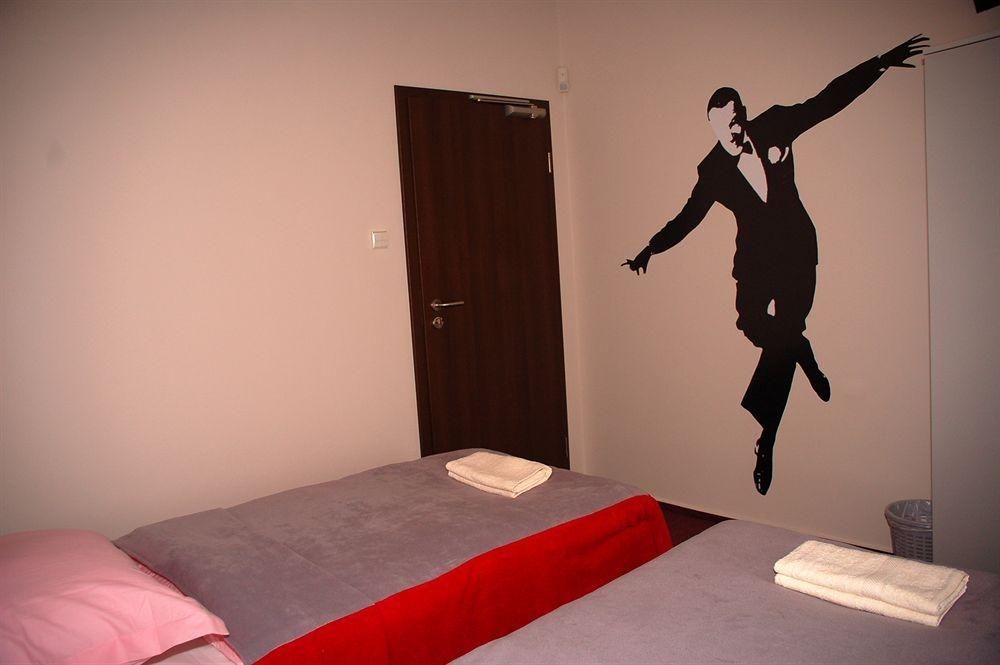 Melody Hostel1