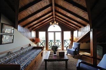 She Pine Tree House - Guest House0