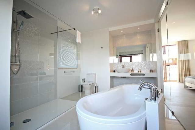 VILLA THREE BEDROOMS