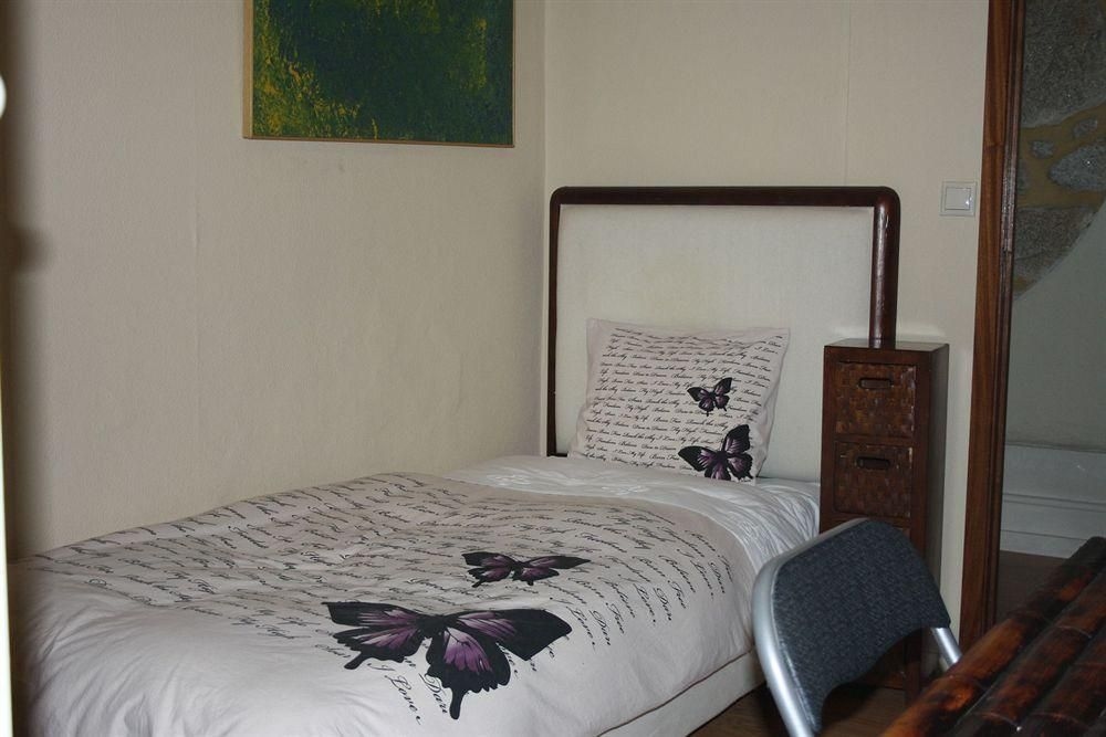 Residencia Pedra Antiga0