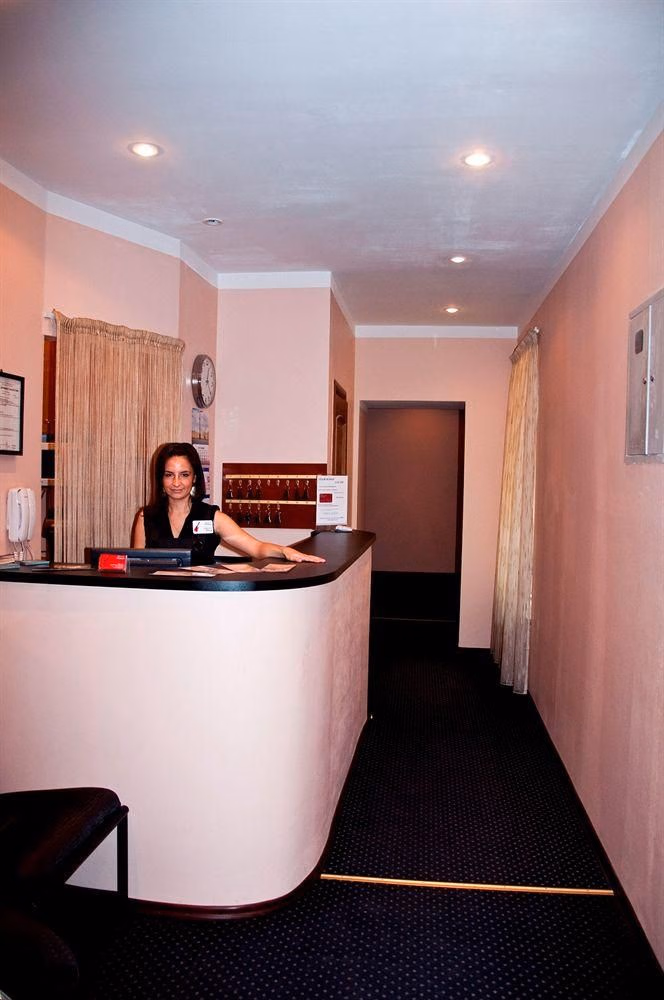 Mini-Hotel Blues0