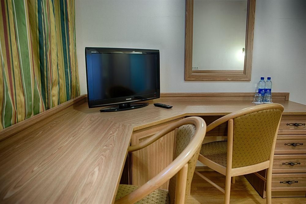 Hotel Park Krestovskiy0