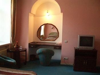 Korona Guest Center3