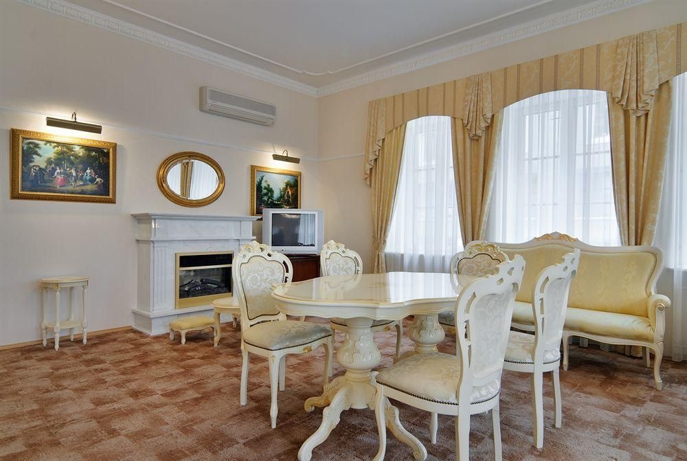 Aristos Boutique Hotel0