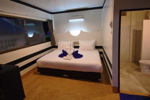 Double or Twin Room with Sea View