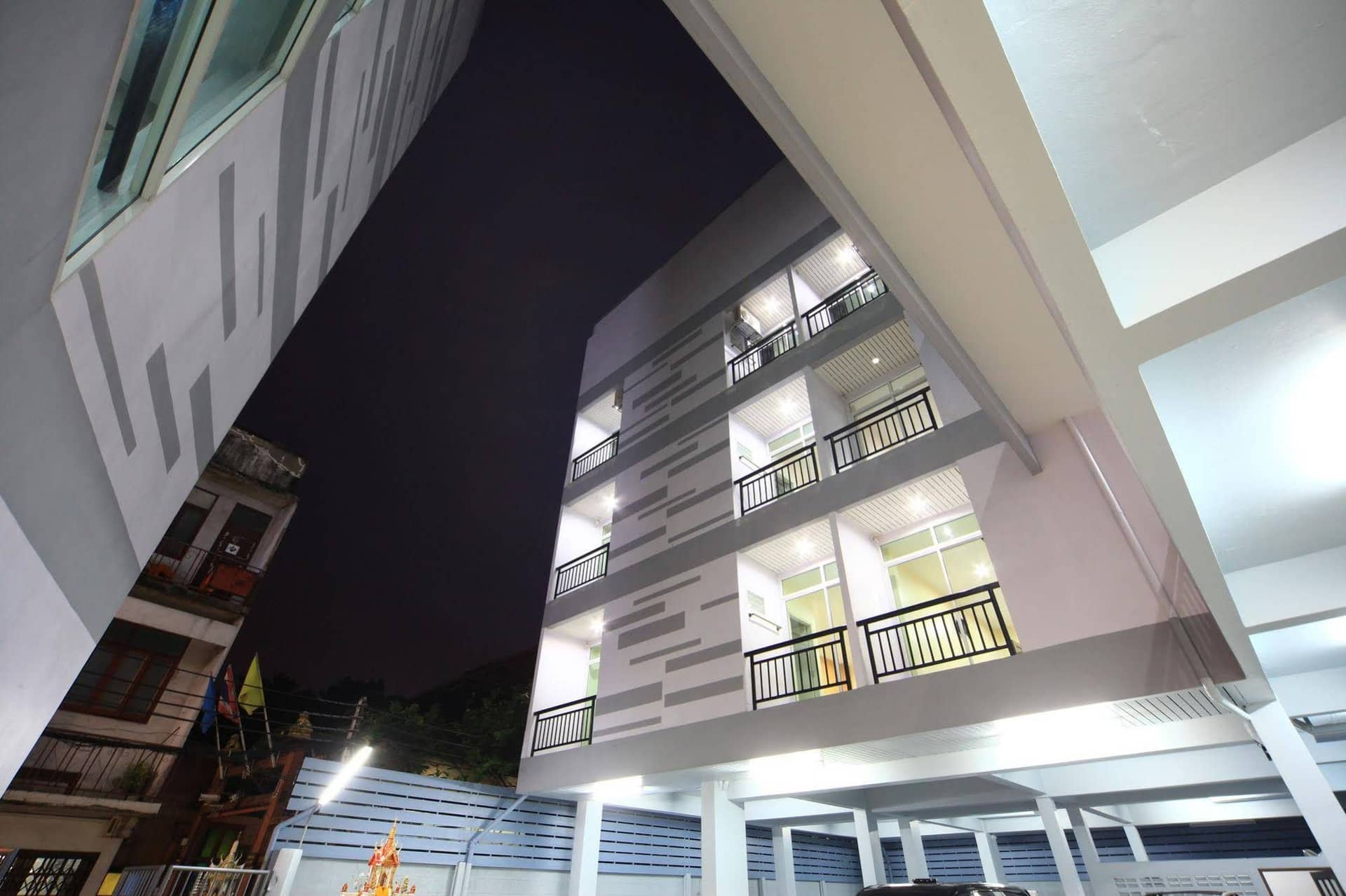 พารากอน วัน เรสซิเดนซ์ พารากอน วัน เรสซิเดนซ์