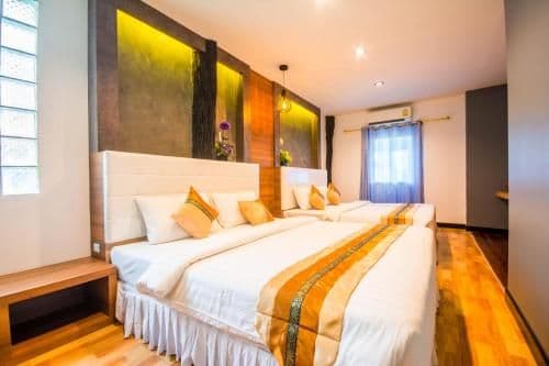 Family Room (6 Adults)