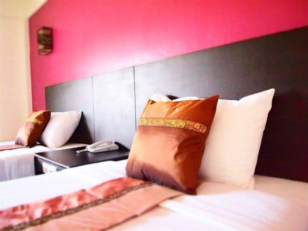 โรงแรมนาค นครา (Nak Nakara Hotel)2