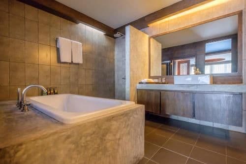 Grand Deluxe Double or Twin Room with Pool Access