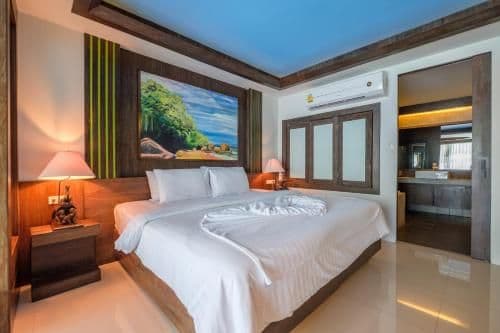 Grand Deluxe Double or Twin Room with Pool Access