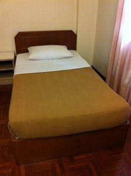 Kong Court Guest House2
