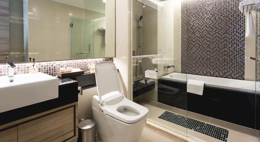 โรงแรมอเดลฟี โฟร์ตี้ ไนน์ (Adelphi Forty-Nine Hotel)4