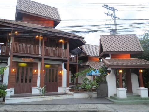 บ้านเล็ก โฮมสเตย์ (Baanlek Home Stay)0