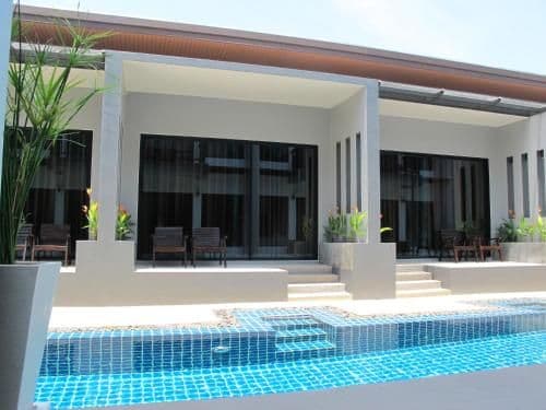 Deluxe Room With Pool Access