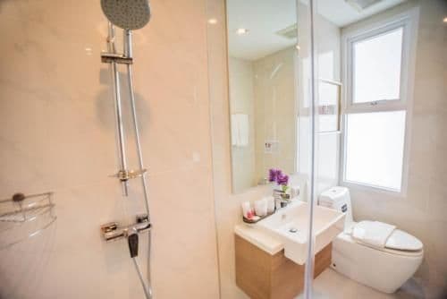 Two-bedroom Apartment with Mountain View F305