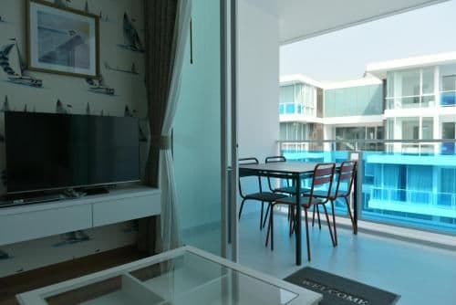 Two-Bedroom Apartment with Pool View D603