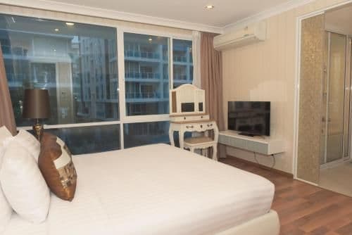 Duplex Three-Bedrooms with Pool Access E 105