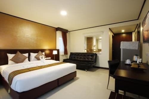 Deluxe Double or Twin Room