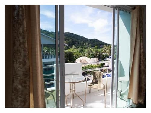 Deluxe Double Room Balcony with Air-conditioning