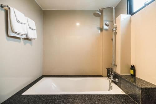 alt Deluxe Suite