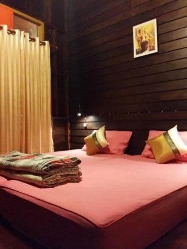 Standard Double Room with Shared Bathroom