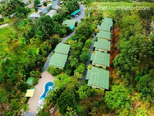 เดอะ เม้าท์ รีสอร์ต (The Mouth Resort)0