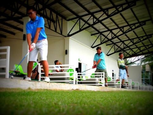 Palm Driving Range & Resort2