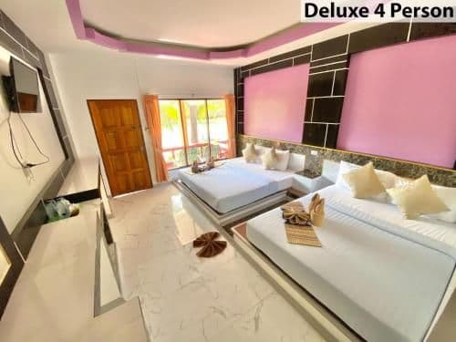 Family Room with Garden View