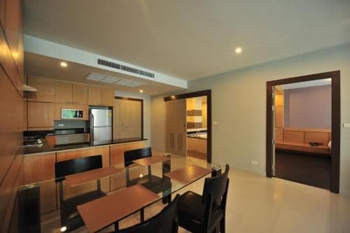 Supersized One Bedroom Apartment (2 Person)