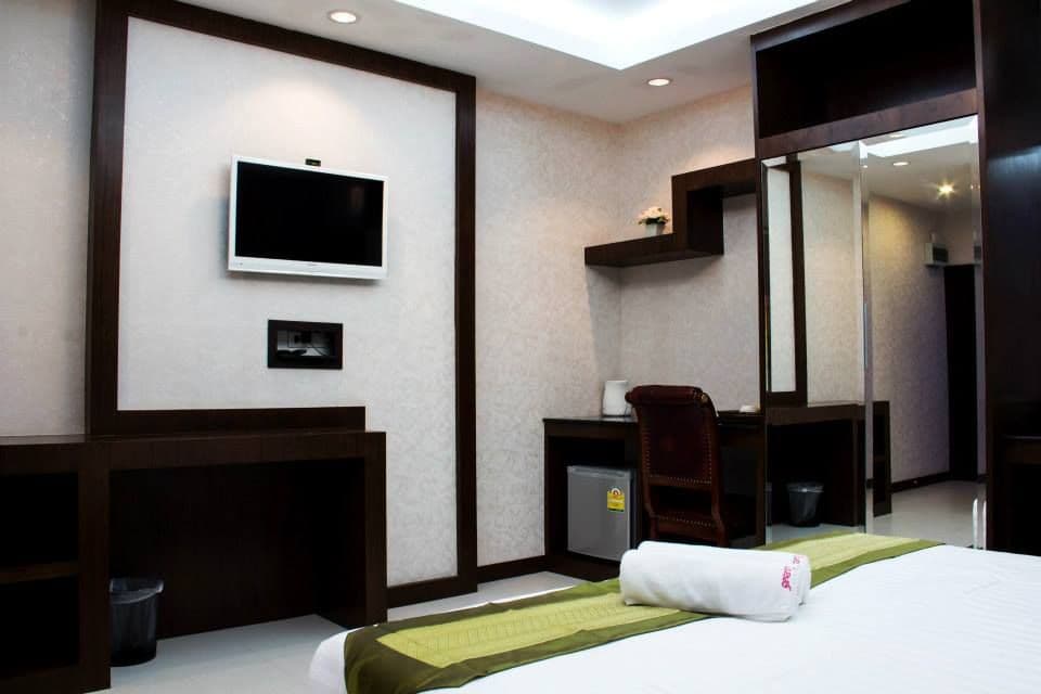 Roses Hua Hin Hotel Roses Hua Hin Hotel