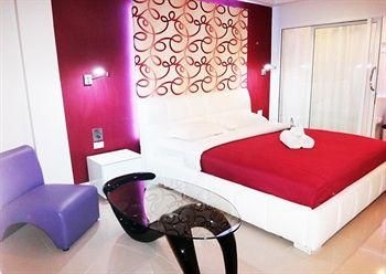 แอคเซส อินน์ พัทยา (Access Inn Pattaya)0