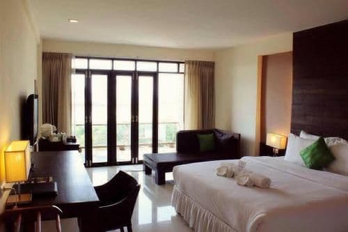 Deluxe Double or Twin Room with Balcony