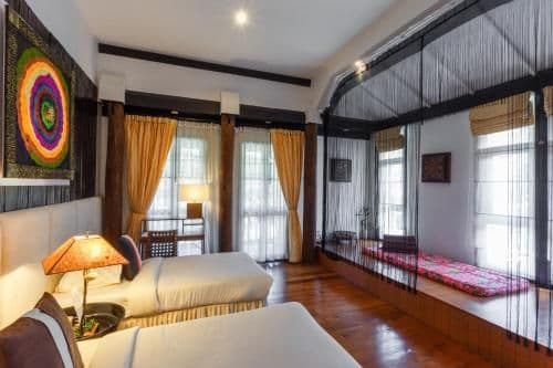 Garden studio with airport transfer