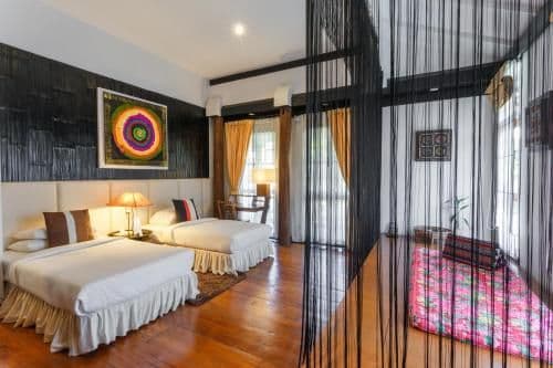 Garden studio with airport transfer