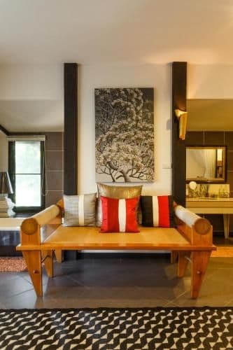 Garden studio with airport transfer