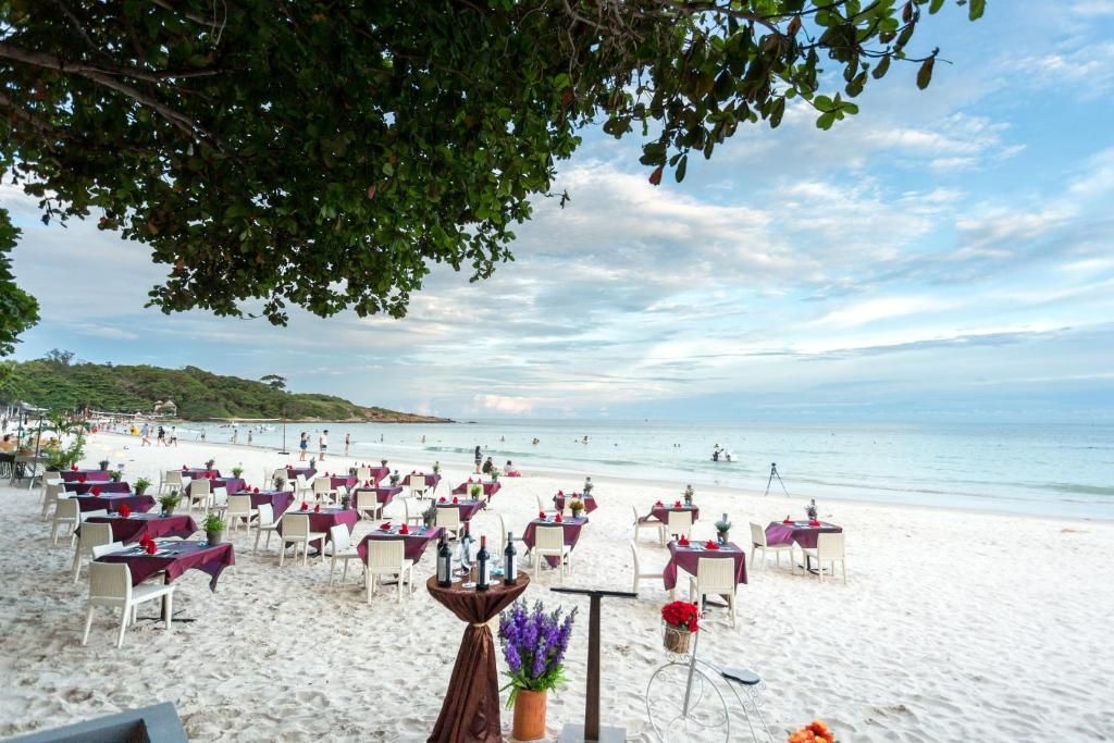 เสม็ด แกรนด์วิว รีสอร์ท (Samed Grandview Resort)0