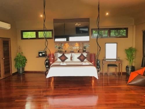Two-Bedroom Villa with Ocean View - Upper Floor