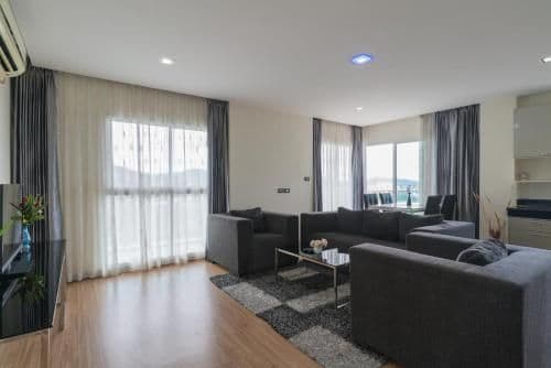 Deluxe Suite with Sea View
