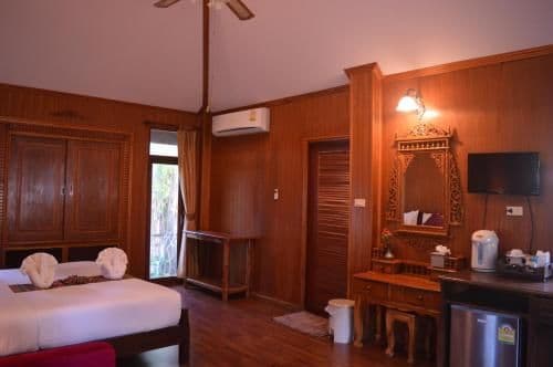 One-Bedroom Bungalow
