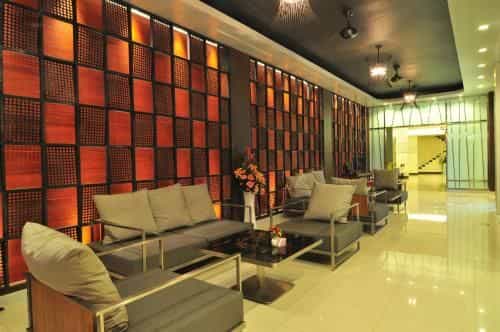 โรงแรมแพลททินั่ม โรงแรมแพลททินั่ม