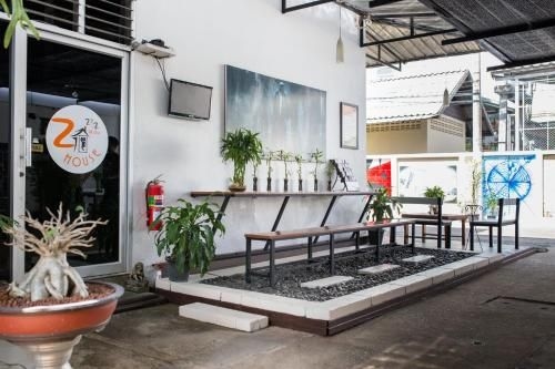 ซีส์ เฮาส์ (ZZ House)0