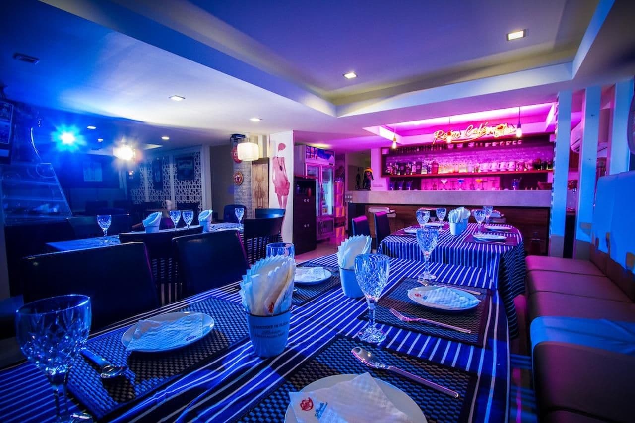 โรงแรมรีโทร 39 โรงแรมรีโทร 39