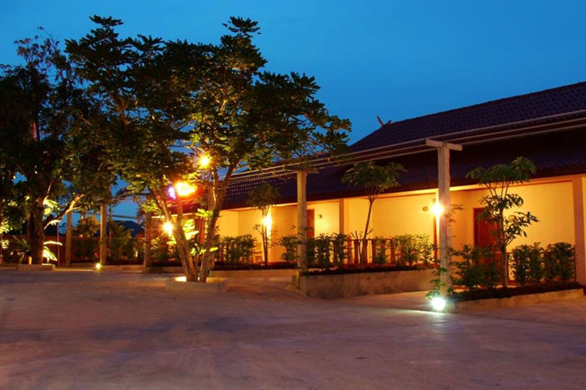ดิ โอเอซิส รีสอร์ต (The Oasis Resort)0