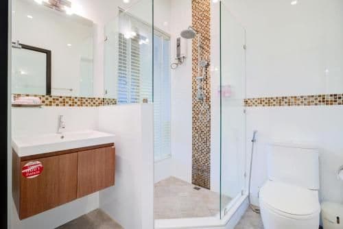 Deluxe Patio Suite 2